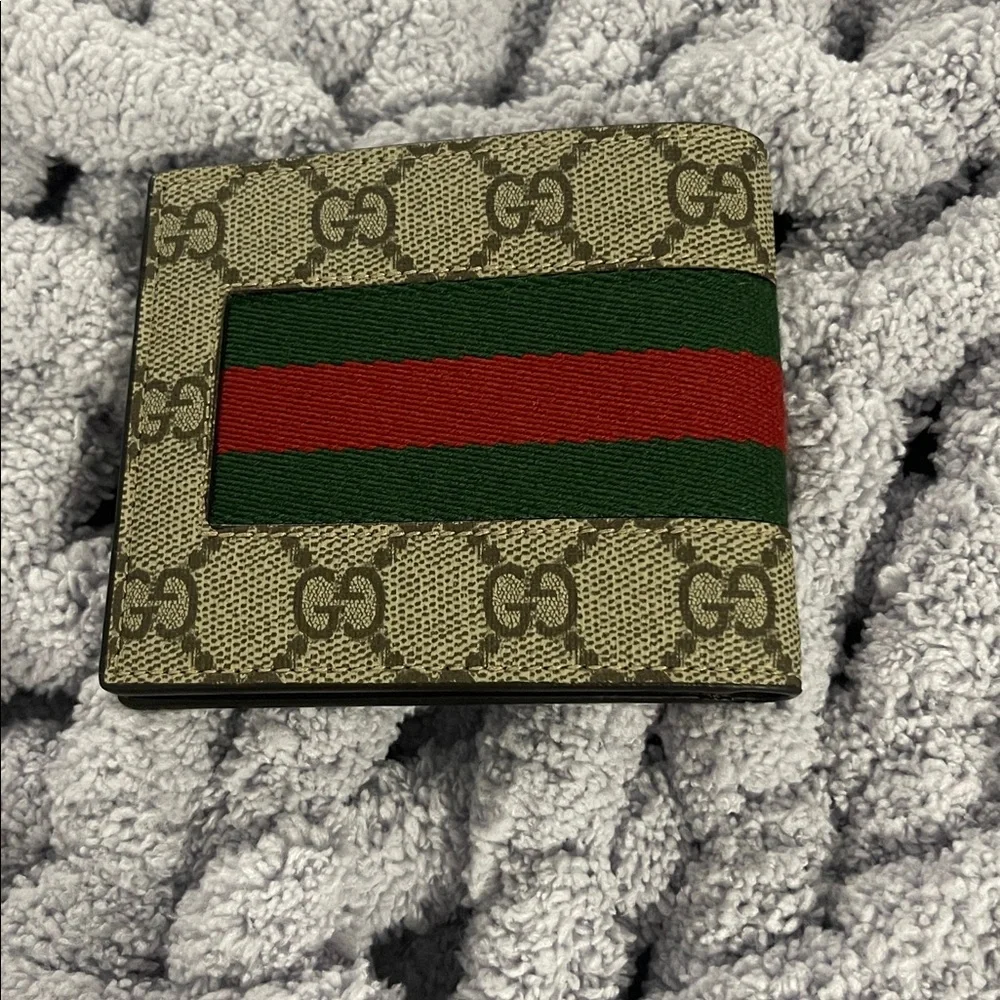 Gucci Beige GG Supreme Wallet with Red and Green Stripe